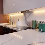 Apartament Grand Sapphire A Block And Casino