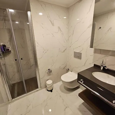 Grand Sapphire A Block And Casino Apartman *