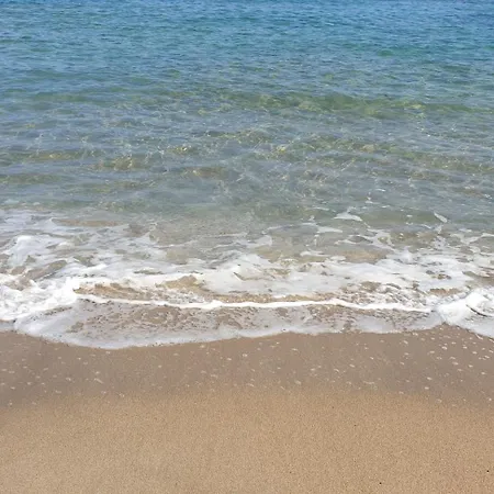 Grand Sapphire A Block And Casino 아파트