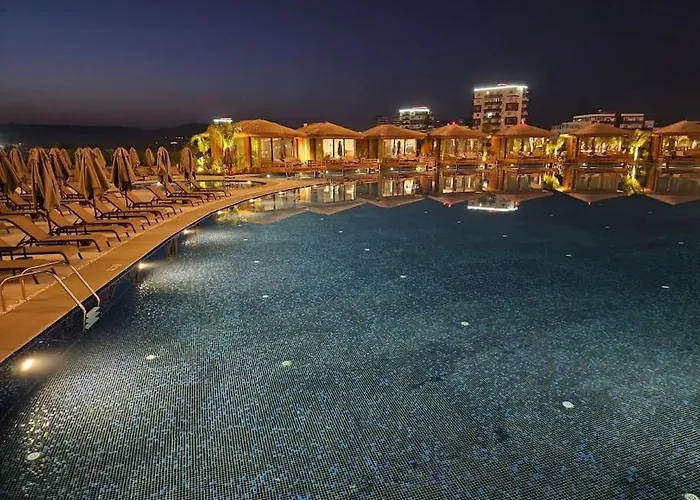 아파트 Grand Sapphire A Block And Casino